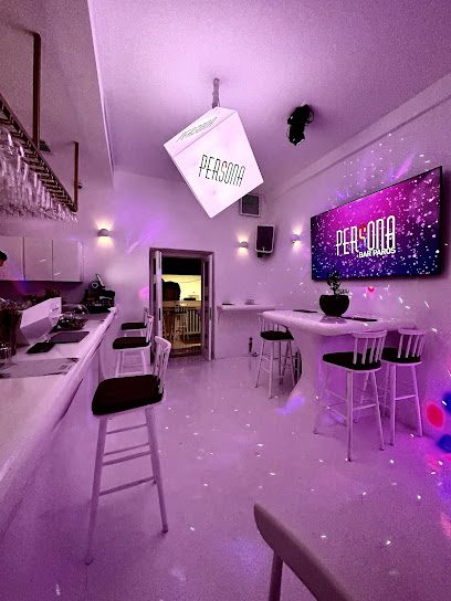 Persona bar