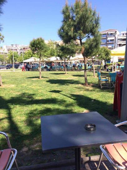 Αναψυκτήριο Δημοτικού Κολυμβητηρίου Τούμπας