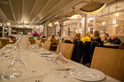 PARIS Restaurant