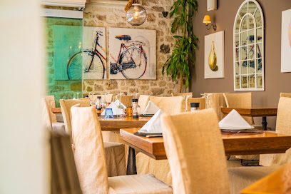 Corina Restaurant