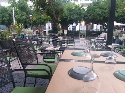 Rooster restaurant patra