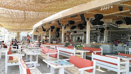 Tropicana Beach Bar - Restaurant