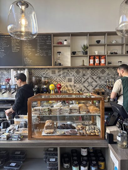 KALDI Καφεκοπτείο (Coffee grinder's and shop)