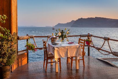 Ammoudi Fish Tavern