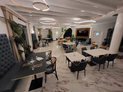 7 Steak Lounge