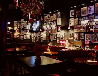 Peanuts The Pub