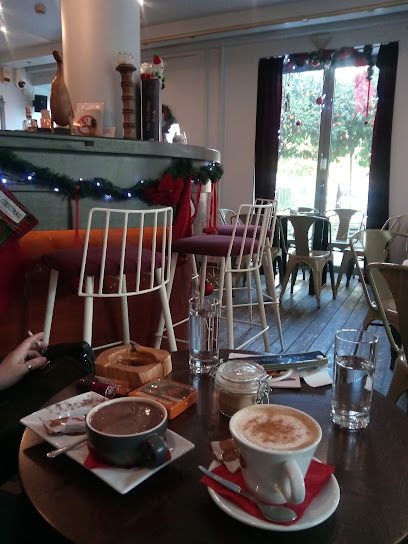 41 coffee & snacks