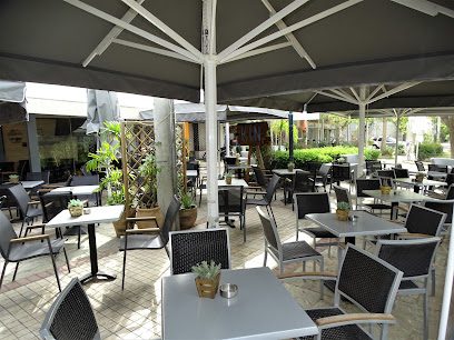 Κ-Ι-Ν cafe, kin creperie