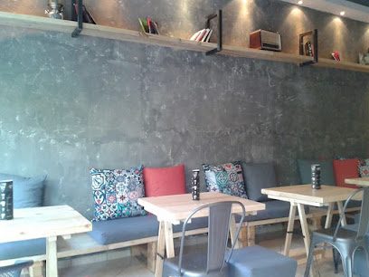 Cafe Delante