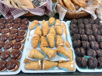 Petit Four
