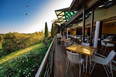 Hytra Restaurant & Bar